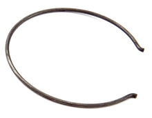 Load image into Gallery viewer, Omix AX15 First/Second Gear Synchronizer Spring 87-99 Wrangler