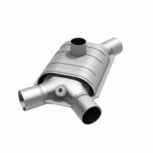 Load image into Gallery viewer, MagnaFlow Universal Catalytic Converter 2 Subaru