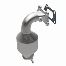 Load image into Gallery viewer, MagnaFlow Direct Fit Catalytic Converter 10-11 Equinox 3.0L Underbody