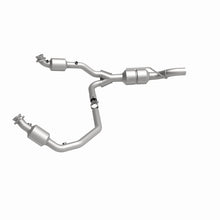 Load image into Gallery viewer, MagnaFlow Direct Fit Catalytic Converter Dodge 01-02 Ram 1500/2500/3500 Van 5.9L