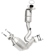 Load image into Gallery viewer, MagnaFlow Direct Fit Catalytic Converter 00-03 Ford Taurus 3.0L