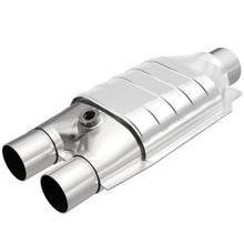 Load image into Gallery viewer, MagnaFlow Conv Univ 2/2.5 Single O2 Boss - GTR Auto