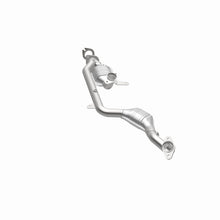 Load image into Gallery viewer, MagnaFlow Direct Fit Catalytic Converter 95-97 Continental 4.6 front
