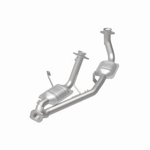 Load image into Gallery viewer, MagnaFlow Direct Fit Catalytic Converter 96-99 Ford Taurus3.0L 50S
