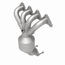 Load image into Gallery viewer, MagnaFlow Direct Fit Catalytic Converter 10-11 Hyundai Accent 1.6L
