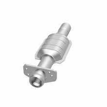 Load image into Gallery viewer, MagnaFlow Direct Fit Catalytic Converter 92-94 GM S10 Blazer Bravada