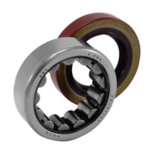 Load image into Gallery viewer, Yukon Gear Axle Bearing &amp; Seal Kit For GM 9.5in - GTR Auto