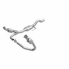 Load image into Gallery viewer, MagnaFlow Direct Fit Catalytic Converter 00-02 Dakota 3.9L