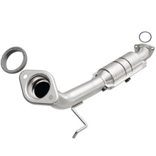 Load image into Gallery viewer, MagnaFlow Direct Fit Catalytic Converter 02-05 Honda Civic SI 2.0L