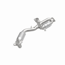 Load image into Gallery viewer, MagnaFlow Direct Fit Catalytic Converter 96-99 Ford Taurus3.0L 50S