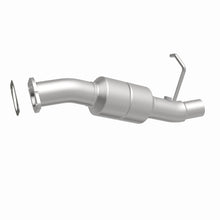 Load image into Gallery viewer, MagnaFlow Direct Fit Catalytic Converter 05 Silverado 2500HD 6.0L