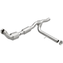 Load image into Gallery viewer, MagnaFlow Direct Fit Catalytic Converter 2005 Ford F150 V8