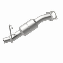 Load image into Gallery viewer, MagnaFlow Direct Fit Catalytic Converter 05 Silverado 2500HD 6.0L