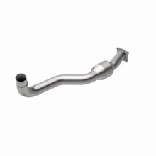 Load image into Gallery viewer, MagnaFlow Direct Fit Catalytic Converter01-05 GM Silv/Sierra 6.6L