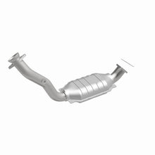 Load image into Gallery viewer, MagnaFlow Direct Fit Catalytic Converter 97-01 Explorer-Mountaineer