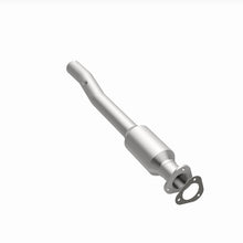 Load image into Gallery viewer, MagnaFlow Direct Fit Catalytic Converter 99-01 E350 Van 5.4/6.8L