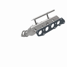 Load image into Gallery viewer, MagnaFlow Direct Fit Catalytic Converter 07 Ford Focus 2.0L Manifold **CA Emissions**