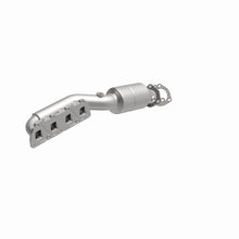 Load image into Gallery viewer, MagnaFlow Direct Fit Catalytic Converter 02-04 VW Passat 4.0L