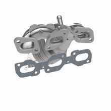 Load image into Gallery viewer, MagnaFlow Direct Fit Catalytic Converter 01-04 Escape 3.0 rear manif