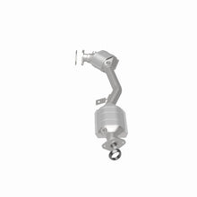 Load image into Gallery viewer, MagnaFlow Direct Fit Catalytic Converter 99-02 Forester 2.5L OEM
