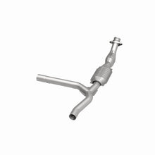 Load image into Gallery viewer, MagnaFlow Direct Fit Catalytic Converter 01-04 Ford F-150 4.2L 2wd