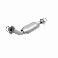 Load image into Gallery viewer, MagnaFlow Direct Fit Catalytic Converter 00-02 Toyota Tundra 4.7L