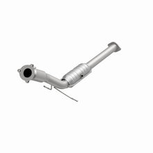 Load image into Gallery viewer, MagnaFlow Direct Fit Catalytic Converter 2001 Volvo V70 X/C 2.4L