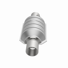 Load image into Gallery viewer, MagnaFlow Universal Catalytic Converter 2 Single O2 Boss