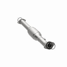 Load image into Gallery viewer, MagnaFlow Direct Fit Catalytic Converter 05-09 Toyota Tacoma 4.0L P/S Rear