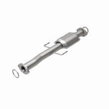 Load image into Gallery viewer, MagnaFlow Direct Fit Catalytic Converter 02-03 Toyota Tacoma 2.4L