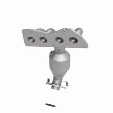 Load image into Gallery viewer, MagnaFlow Direct Fit Catalytic Converter 09 Toyota Venza 2.7L