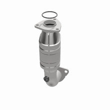 Load image into Gallery viewer, MagnaFlow Direct Fit Catalytic Converter 99-03 Chevy Tracker 2.0L