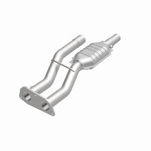 Load image into Gallery viewer, MagnaFlow Direct Fit Catalytic Converter 98 GM Truck 5.7L