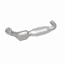 Load image into Gallery viewer, MagnaFlow Direct Fit Catalytic Converter F150 Truck 97-98 V8 4.6L 2W