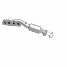 Load image into Gallery viewer, MagnaFlow Direct Fit Catalytic Converter 02-04 VW Passat 4.0L