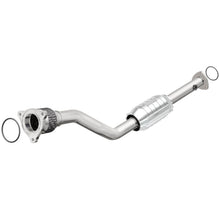 Load image into Gallery viewer, MagnaFlow Direct Fit Catalytic Converter 99-02 GM Alero/Sunfire 2.4L