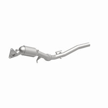 Load image into Gallery viewer, MagnaFlow Direct Fit Catalytic Converter 11-15 Volkswagen Touareg V6 3.6 OEM Underbody