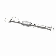 Load image into Gallery viewer, MagnaFlow Direct Fit Catalytic Converter 95-96 Previa 2.4L