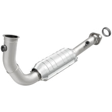 Load image into Gallery viewer, MagnaFlow Direct Fit Catalytic Converter 2004 Liberty P/S frt