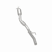 Load image into Gallery viewer, MagnaFlow Direct Fit Catalytic Converter 11-15 Volkswagen Touareg V6 3.6 OEM Underbody