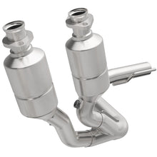 Load image into Gallery viewer, MagnaFlow Direct Fit Catalytic Converter 99-04 Jeep Grand Cherokee 4.0L Front