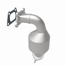 Load image into Gallery viewer, MagnaFlow Direct Fit Catalytic Converter 10-11 Equinox 3.0L Underbody