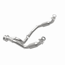 Load image into Gallery viewer, MagnaFlow Direct Fit Catalytic Converter 2007-2008 Cadillac Escalade 6.2L
