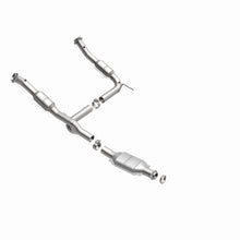 Load image into Gallery viewer, MagnaFlow Direct Fit Catalytic Converter 02-04 Explorer 4.6L
