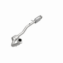 Load image into Gallery viewer, MagnaFlow Direct Fit Catalytic Converter 99-01 Ford Explorer 5.0L