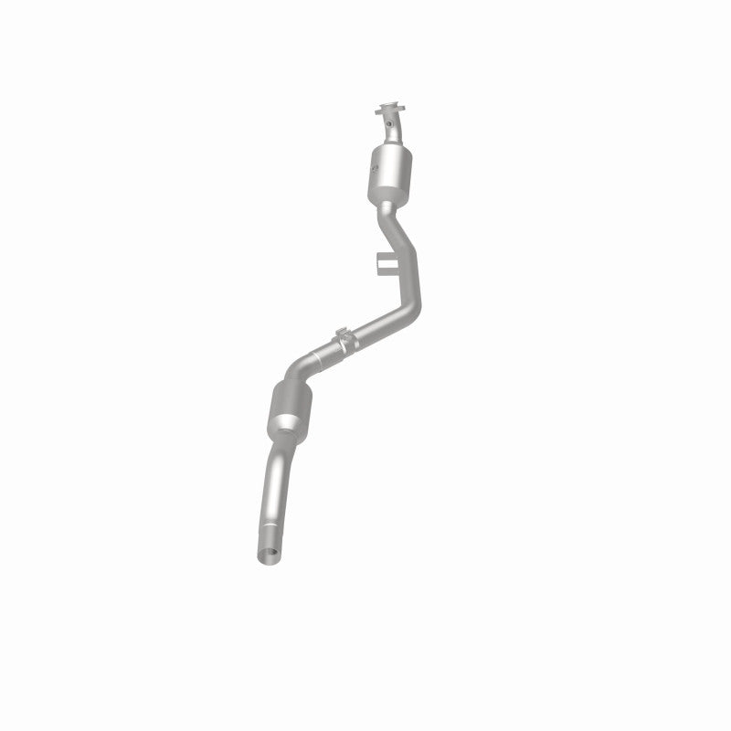MagnaFlow Direct Fit Catalytic Converter OEM 2007 Mercedes-Benz E350 Underbody - 69.125in Length 5411666