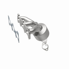 Load image into Gallery viewer, MagnaFlow Direct Fit Catalytic Converter 06 Kia Optima 2.7L
