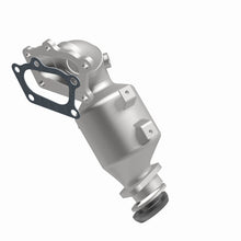Load image into Gallery viewer, MagnaFlow Direct Fit Catalytic Converter 09-12 Mazda CX-7 2.3 L Underbody