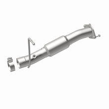 Load image into Gallery viewer, MagnaFlow Direct Fit Catalytic Converter 2001-2006 Chevrolet Silverado 3500