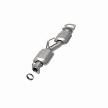Load image into Gallery viewer, MagnaFlow Direct Fit Catalytic Converter 95 Explorer 4.0L CA